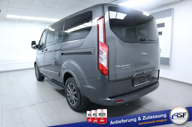 Ford Tourneo Custom view 9