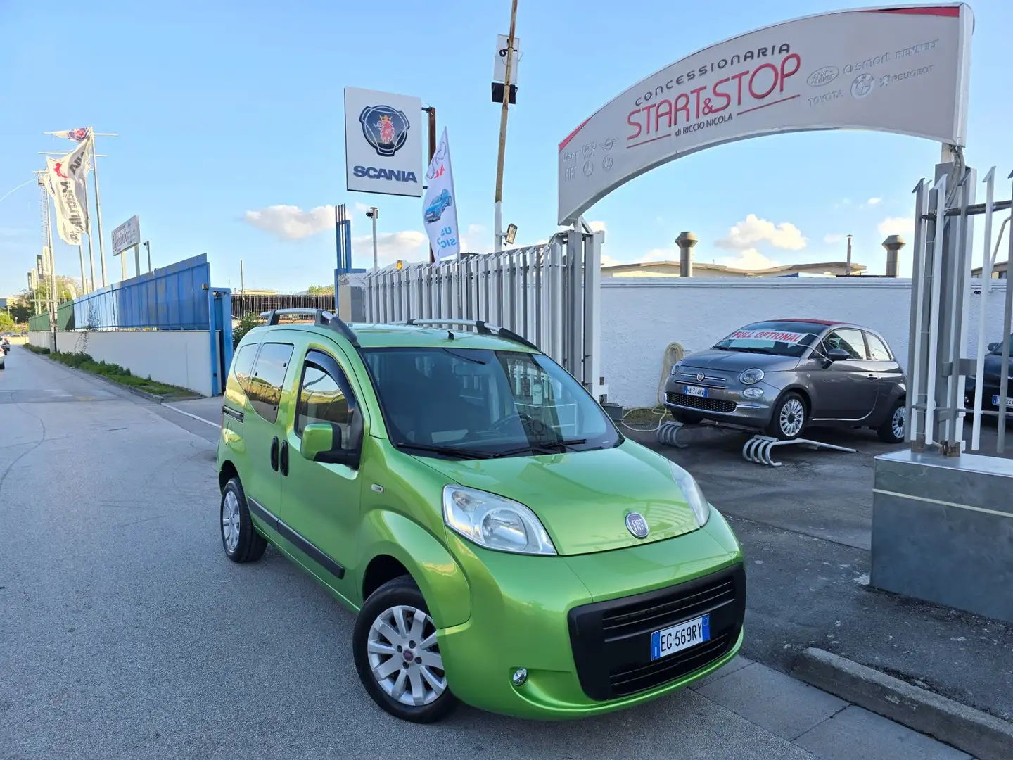 Fiat Qubo Fiat Qubo 1.3 MJT 95 CV Trekking Grün - 1
