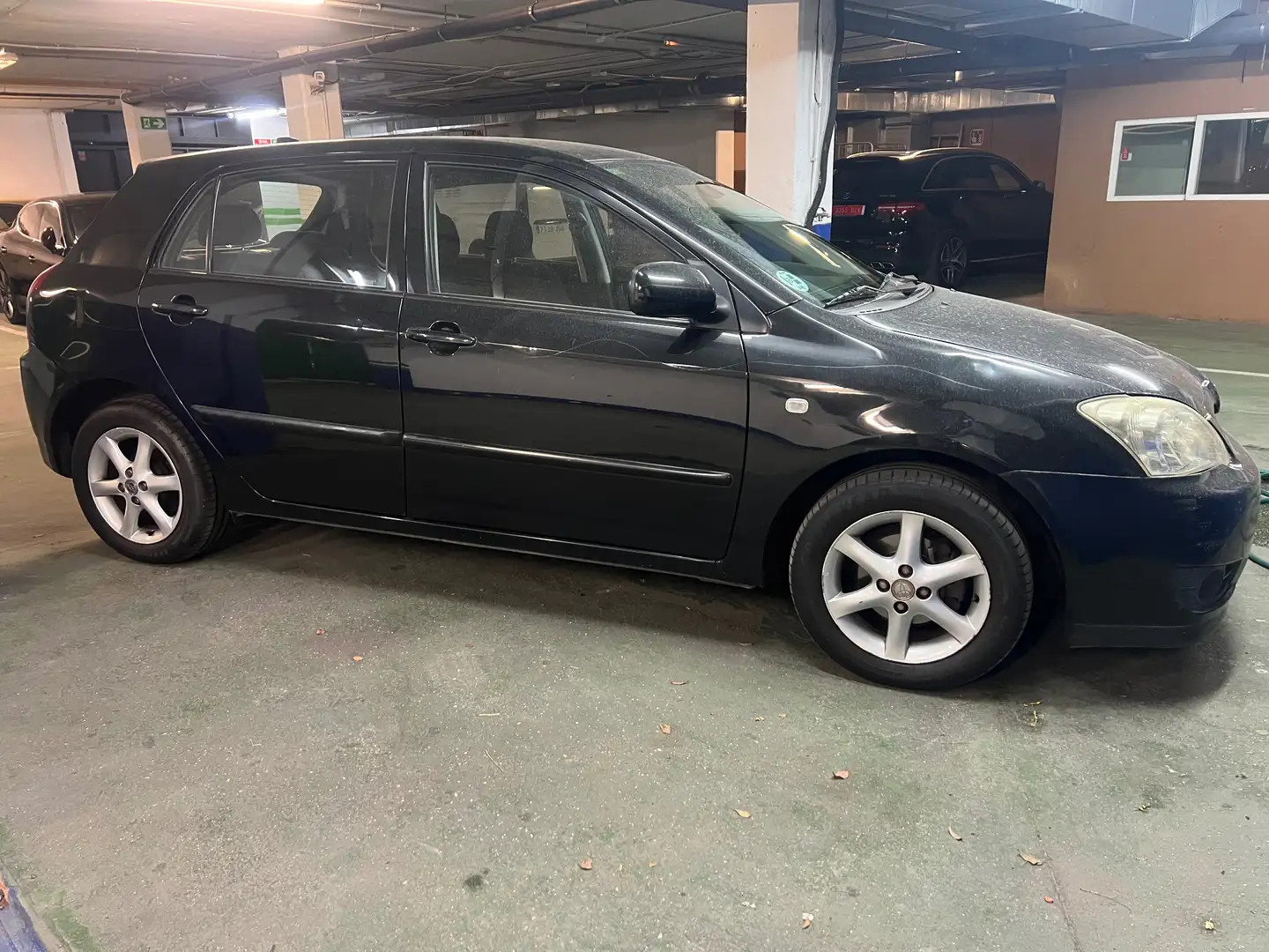 Toyota Corolla Corolla Sedán 1.6 VVT-i Sol Sol Negru - 1