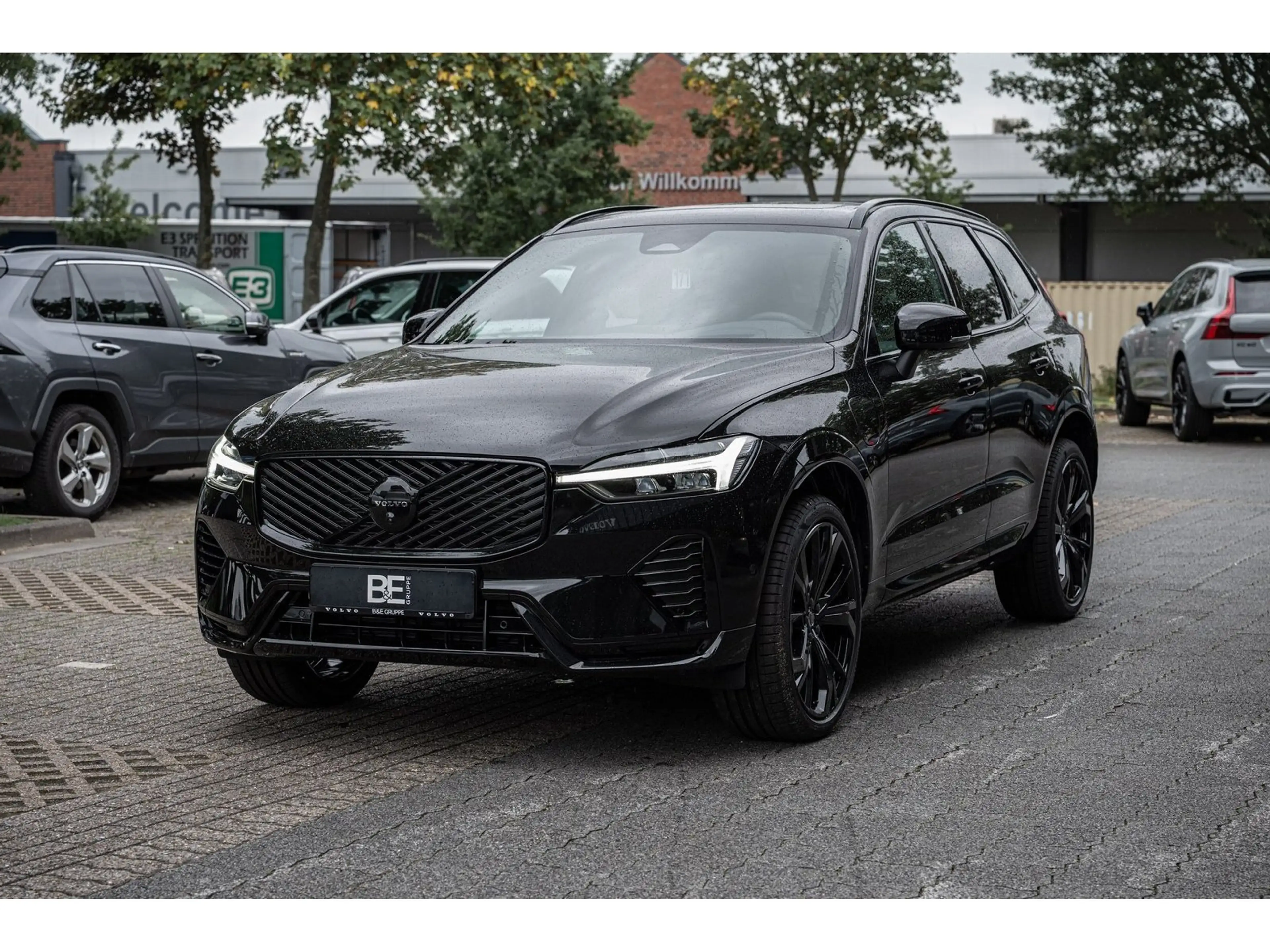 Volvo XC60 T8 Plus Black Edition Plug-In Hybrid AWD