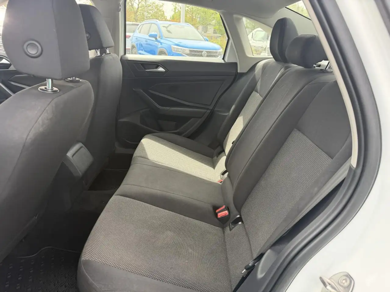 Volkswagen Jetta снимка Volkswagen Jetta