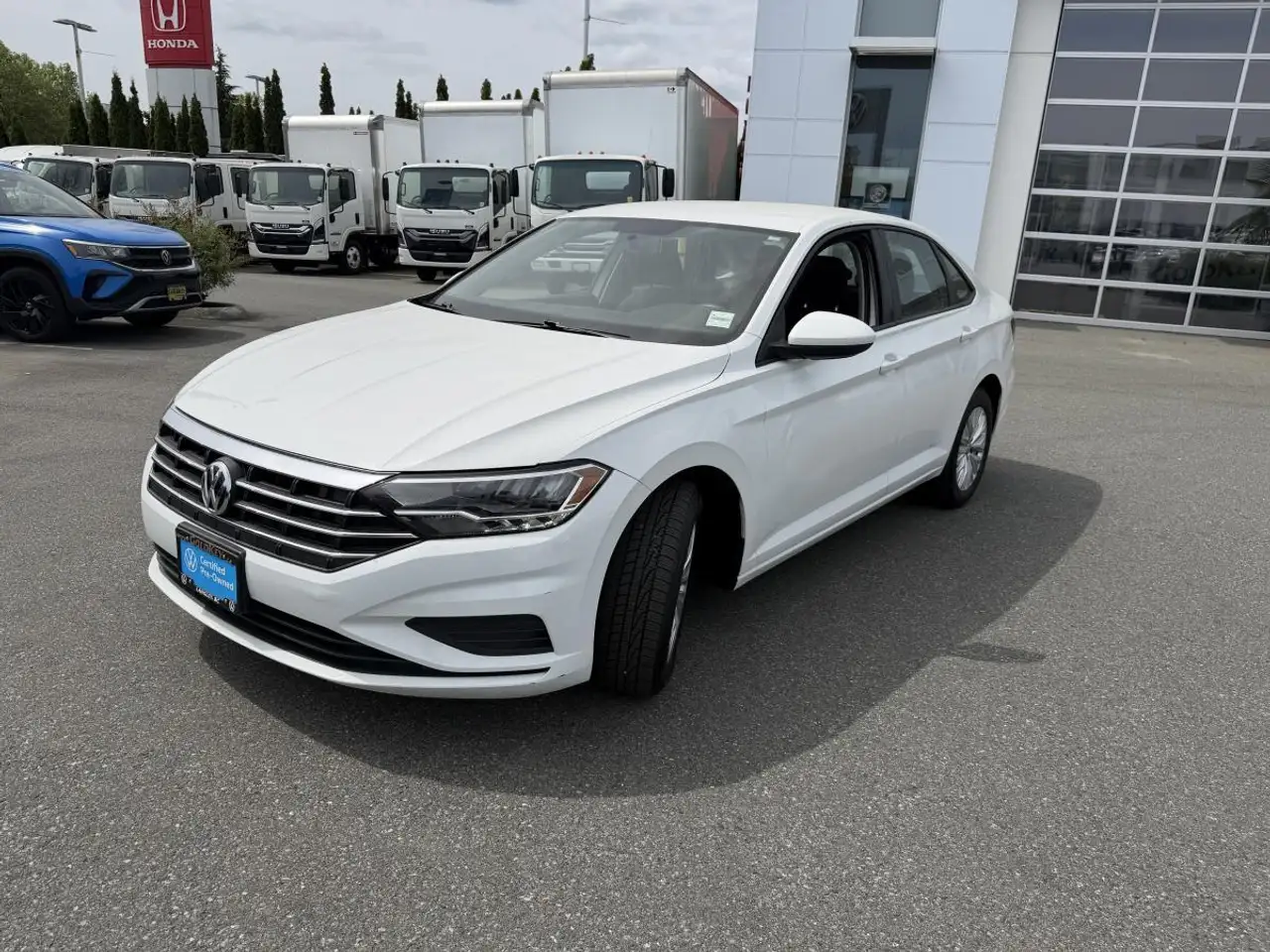 Volkswagen Jetta снимка Volkswagen Jetta