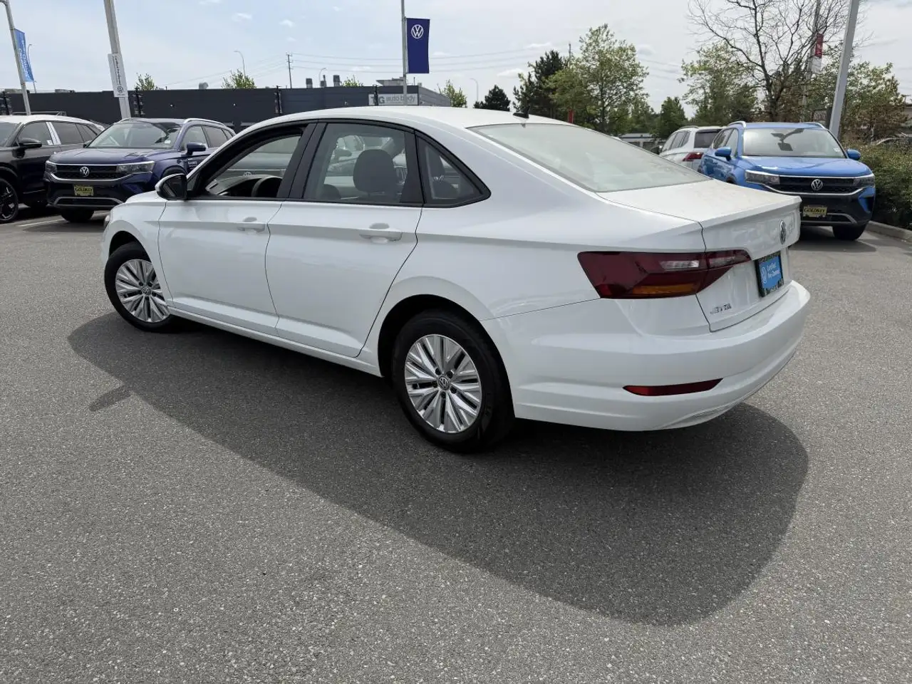 Volkswagen Jetta снимка Volkswagen Jetta