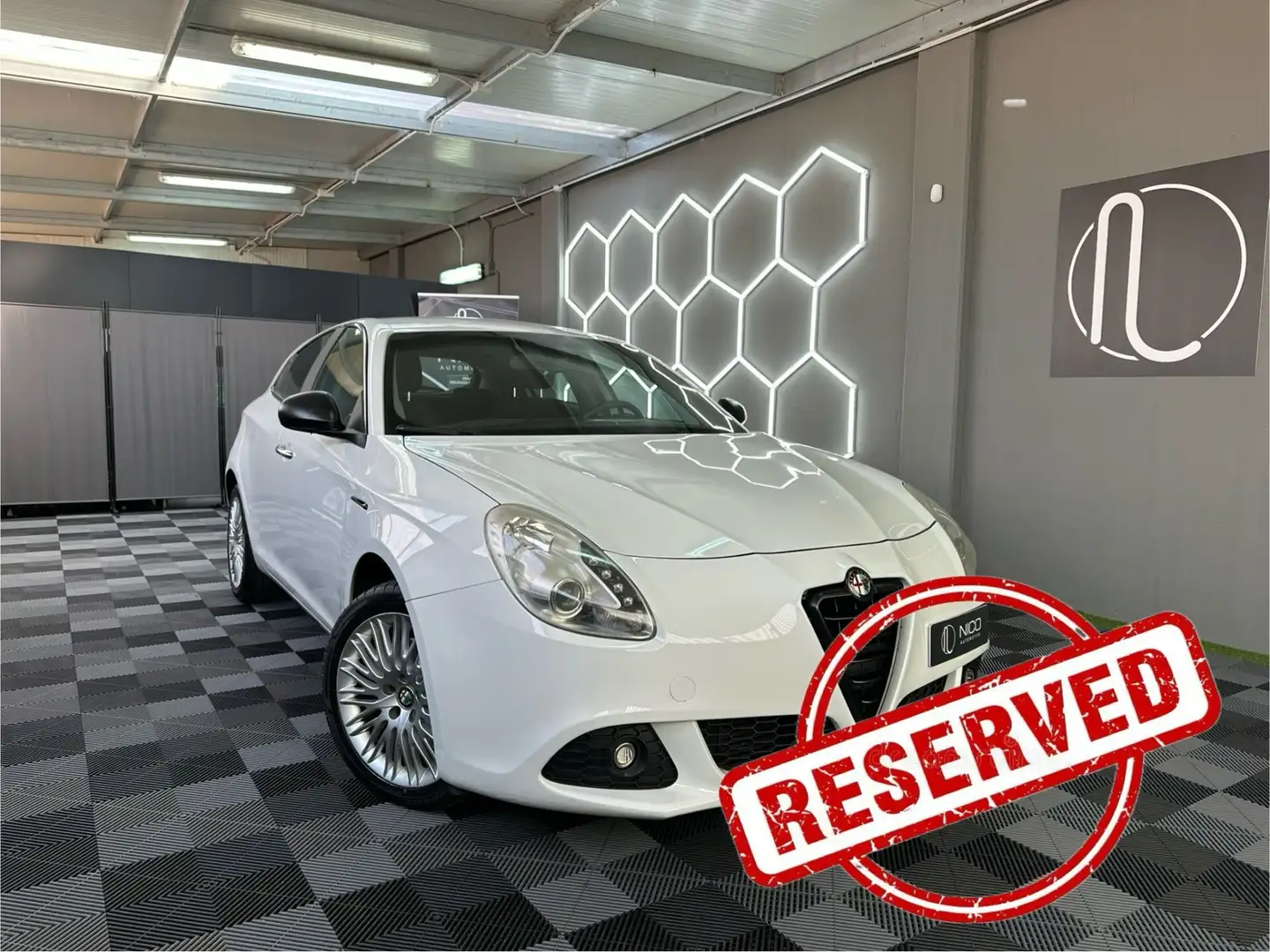 Alfa Romeo Giulietta 2.0 JTDm-2 140 CV Distinctive Blanc - 1