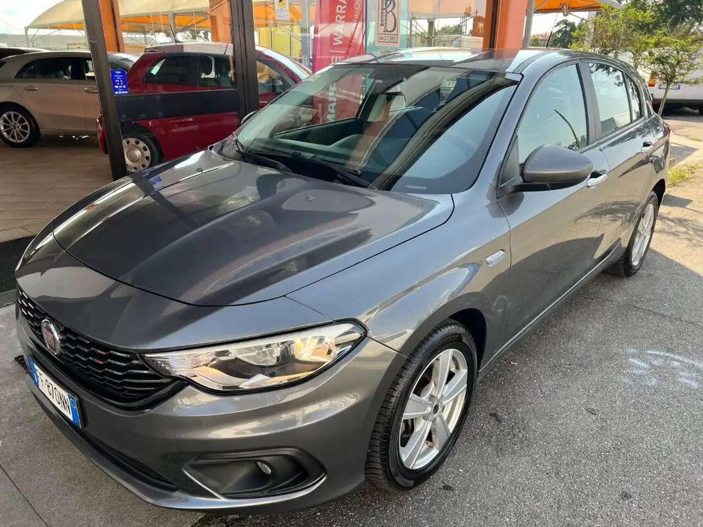 Fiat Tipo 1.4 Lounge 95cv Beige - 1