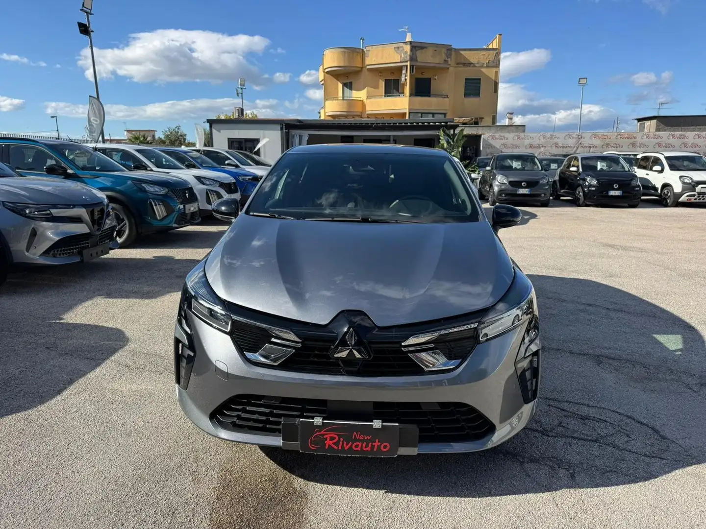 Mitsubishi Colt 1.0 Benzina 91 CV Instyle Grigio - 1