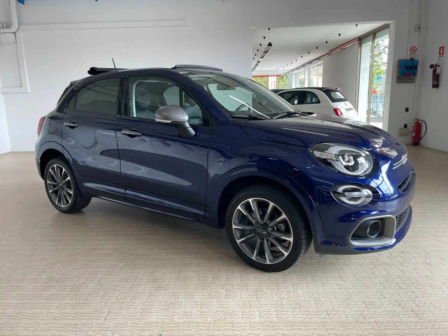 Fiat 500X Dolcevita 1.5 t4 hybrid Sport 130cv dct Tettoaprib Blu/Azzurro - 2