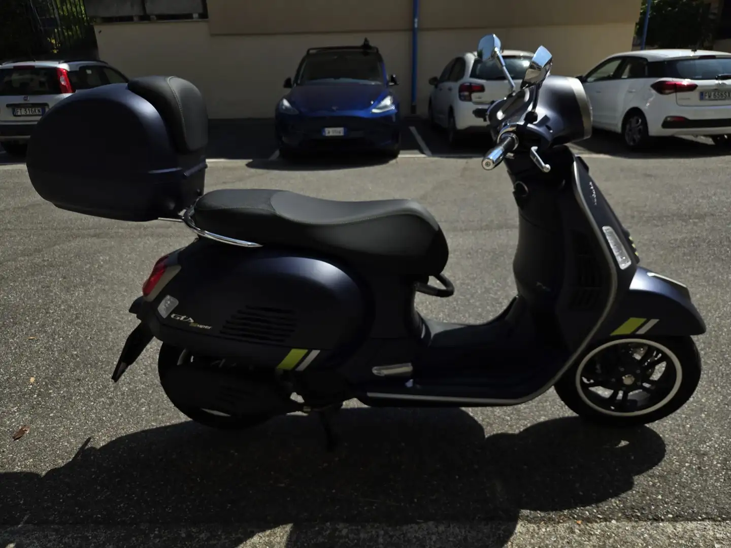 Vespa GTS Super Tech 125 - 2