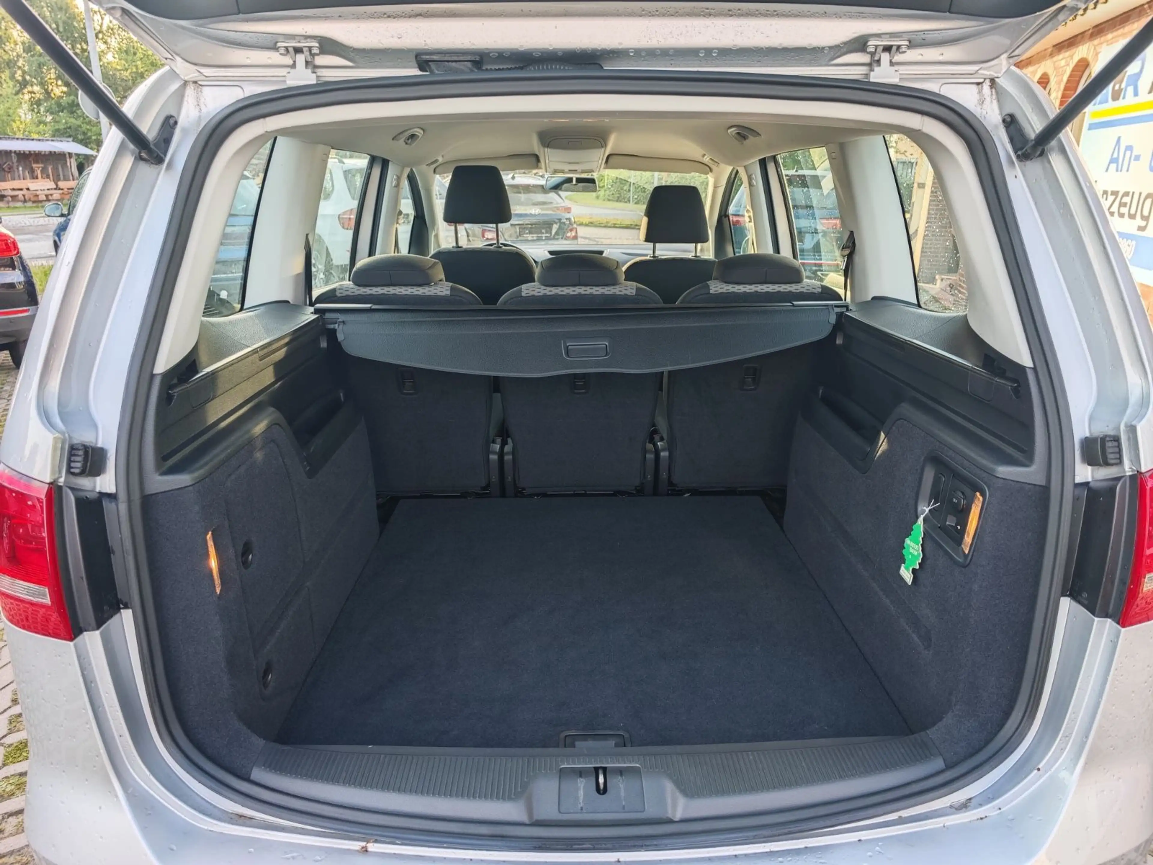 Volkswagen Sharan 2.0 TDI BlueMotion Tech Comfortline AUTOM — photo 13