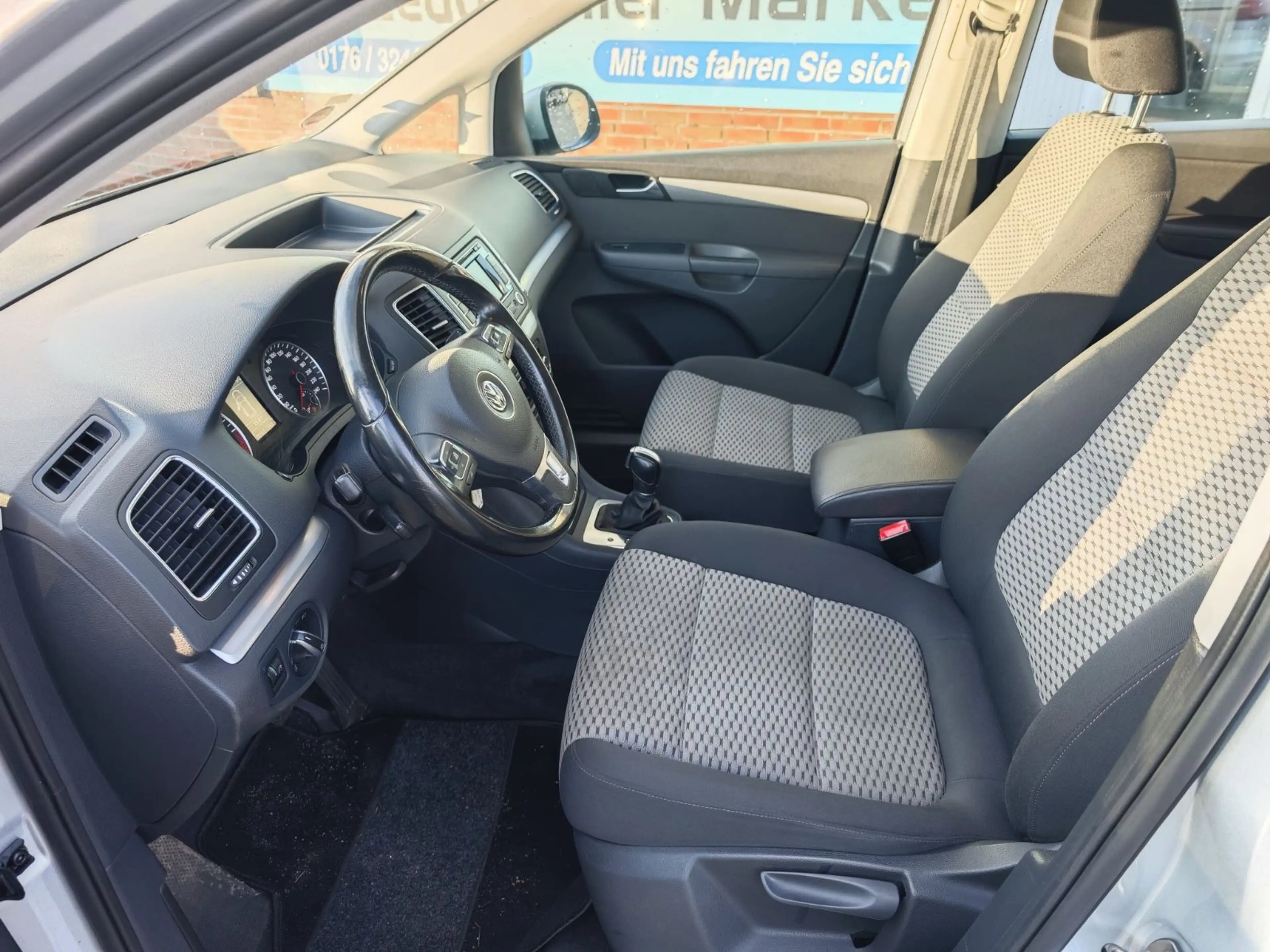 Volkswagen Sharan 2.0 TDI BlueMotion Tech Comfortline AUTOM — photo 14