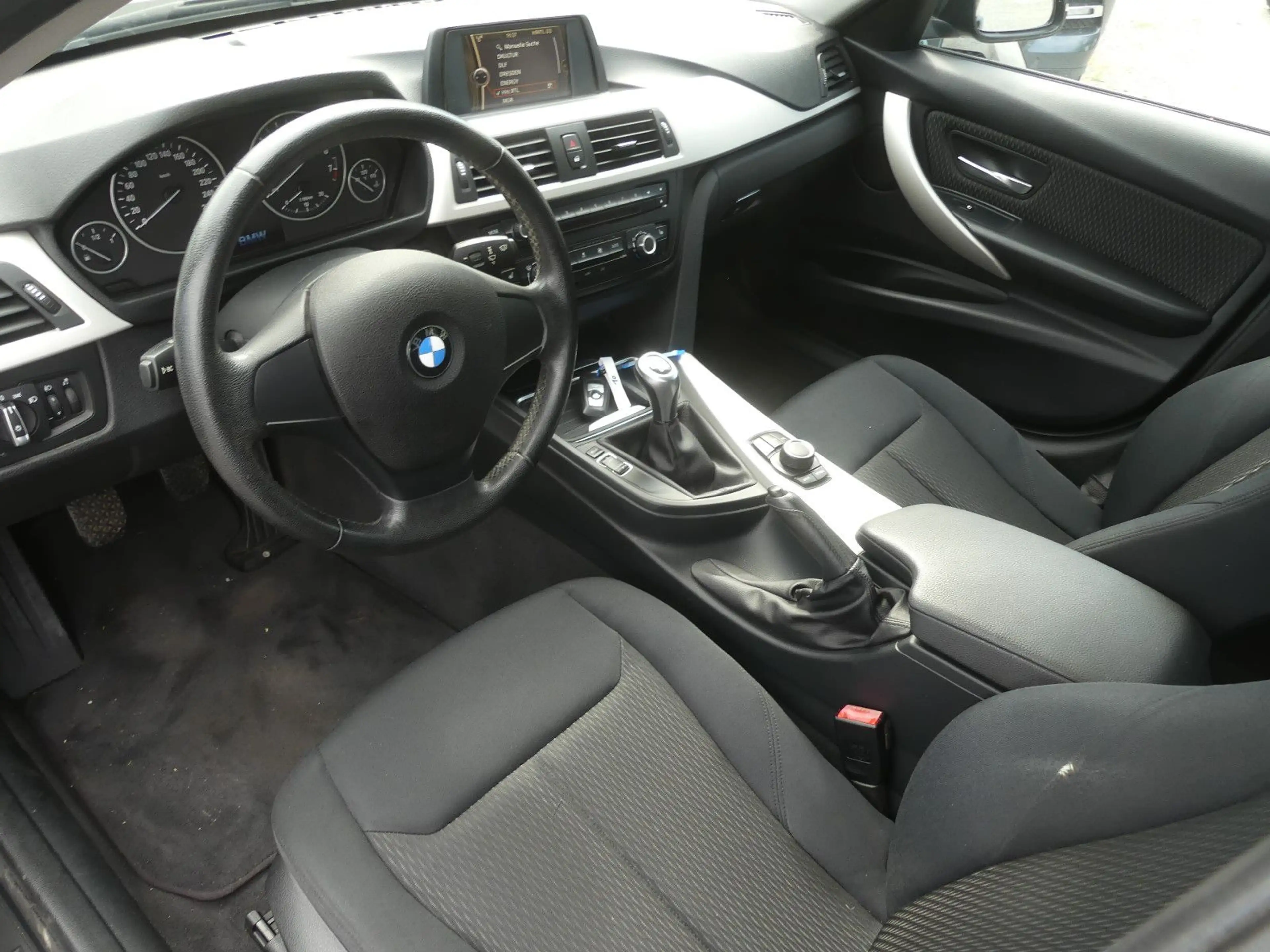 BMW 316 i Touring *Klima*SHZ*PDCNr.10 — photo 14