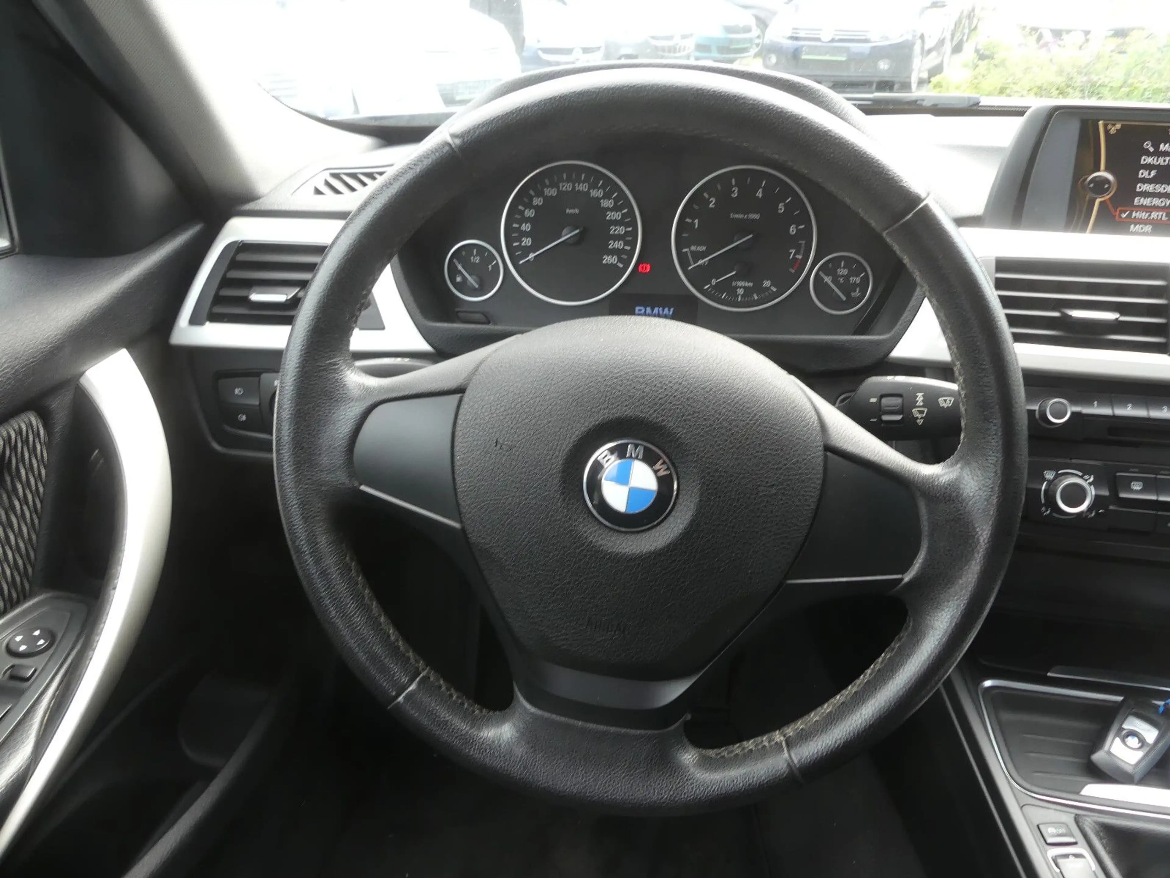 BMW 316 i Touring *Klima*SHZ*PDCNr.10 — photo 12