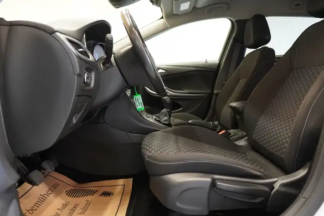 Opel Astra view 15