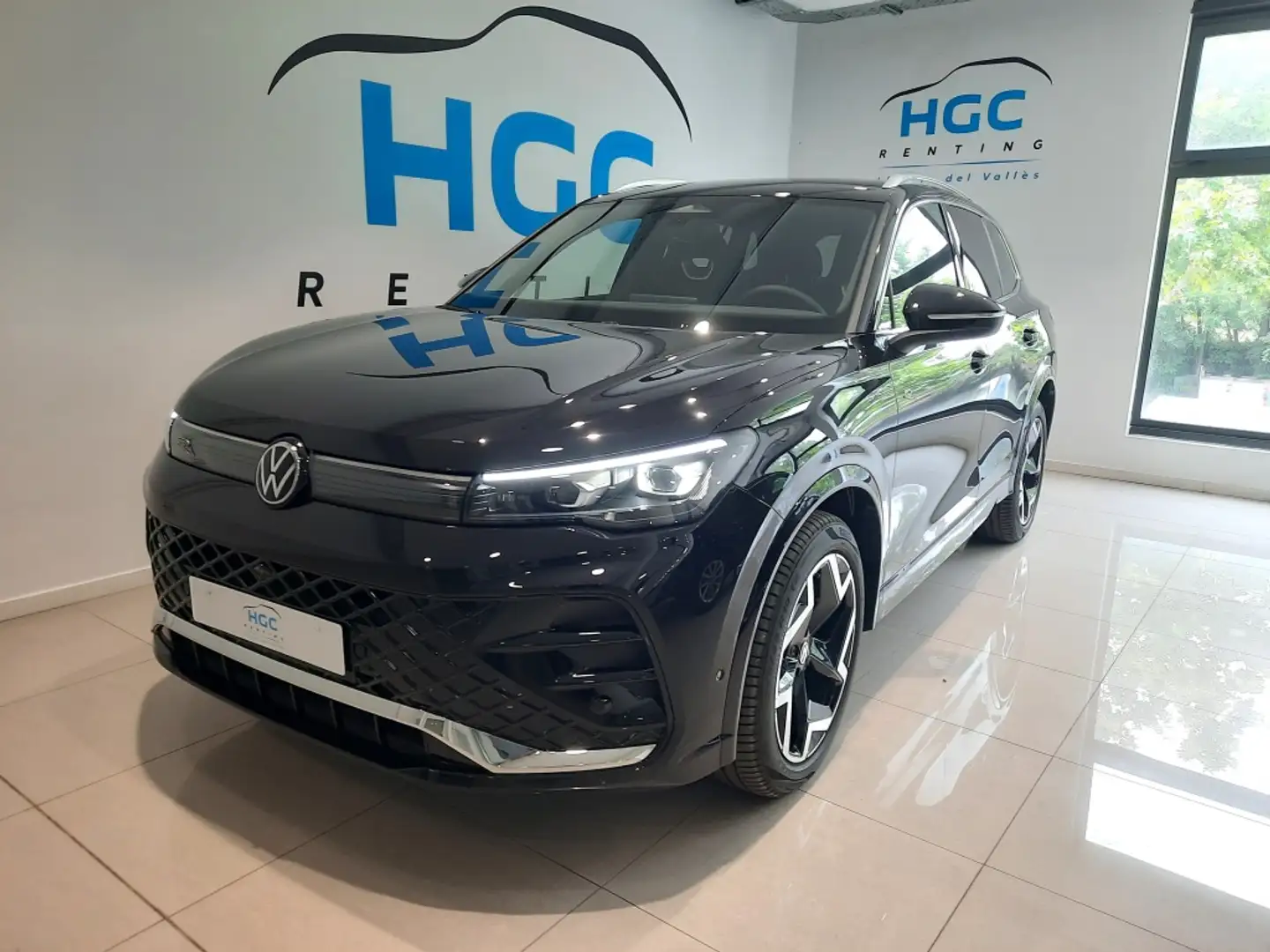 Volkswagen Tiguan 2.0TDI DSG R-Line 110kW Negro - 1