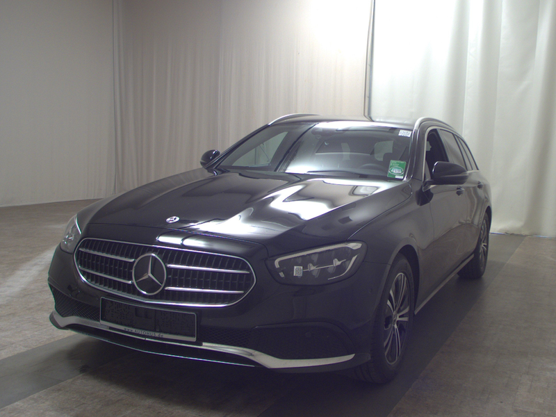 Mercedes-Benz E 220 T d Avantgarde Navi LED Widescreen AHK RFK — photo 2