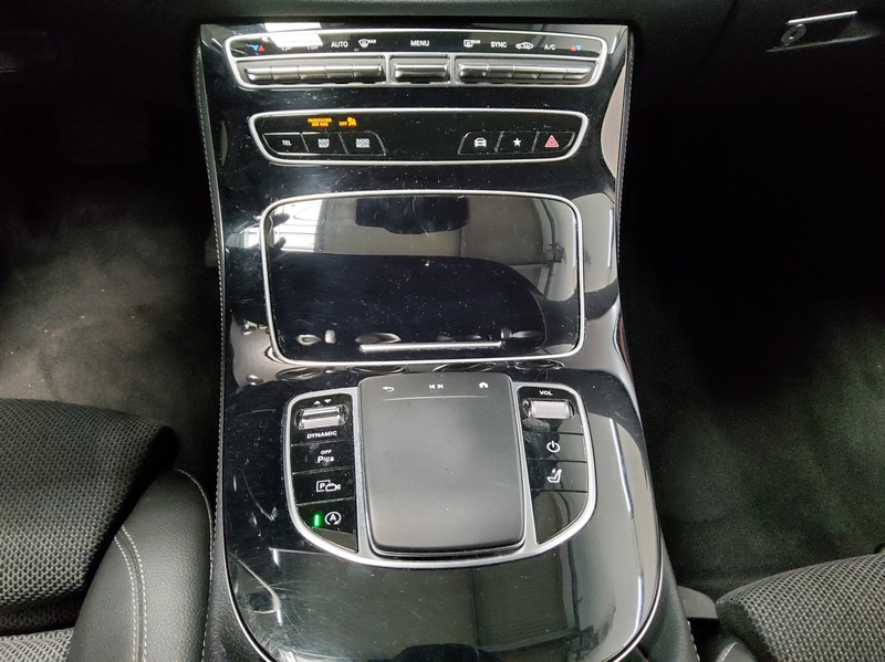 Mercedes-Benz E 220 T d Avantgarde Navi LED Widescreen AHK RFK — photo 6