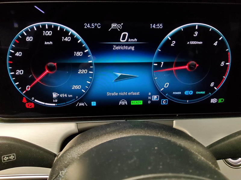 Mercedes-Benz E 220 T d Avantgarde Navi LED Widescreen AHK RFK — photo 8