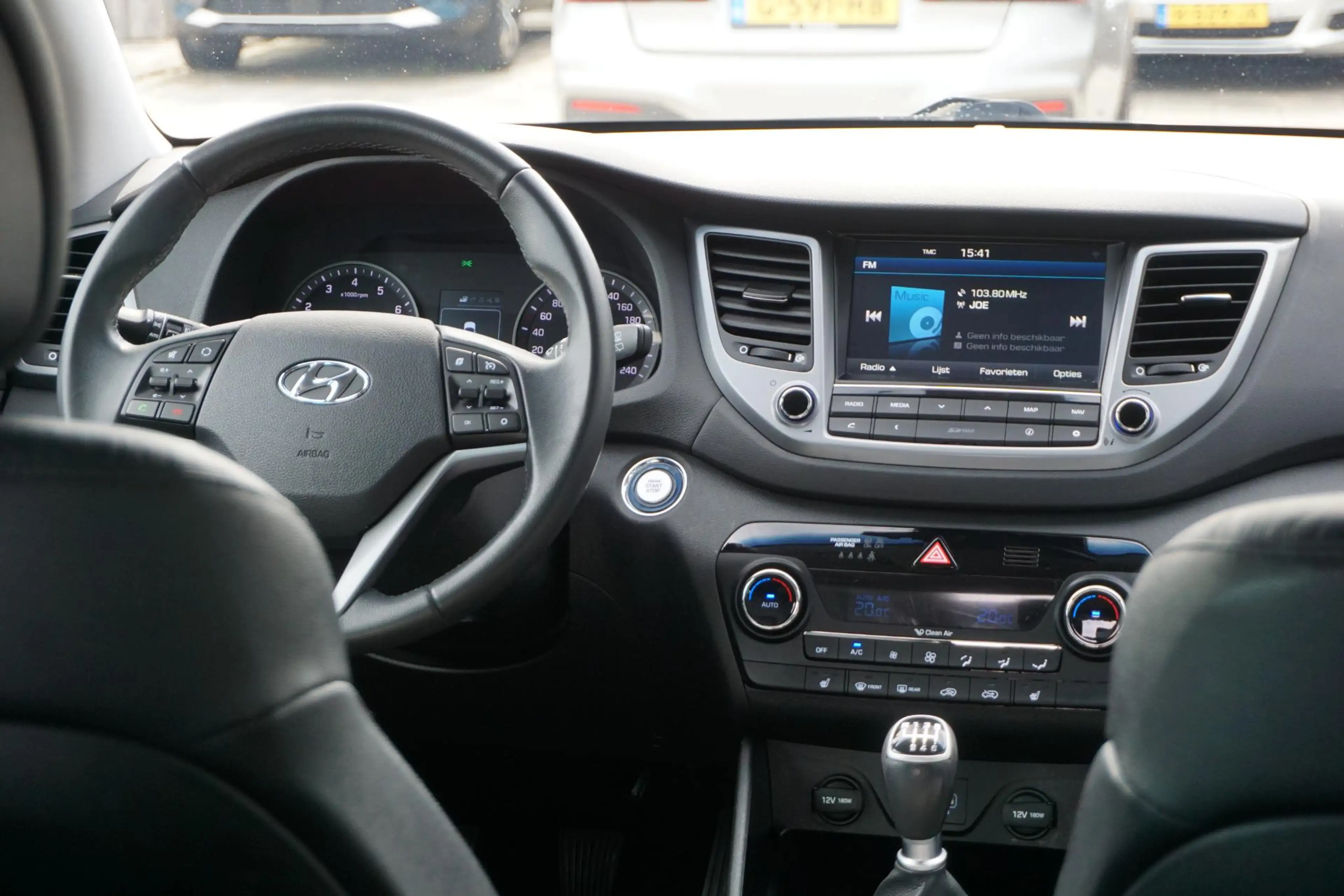 Hyundai TUCSON 1.6 GDi Premium — photo 11