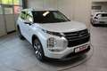 Mitsubishi Outlander 2.4L PHEV Intro Edition Weiß - thumbnail 3