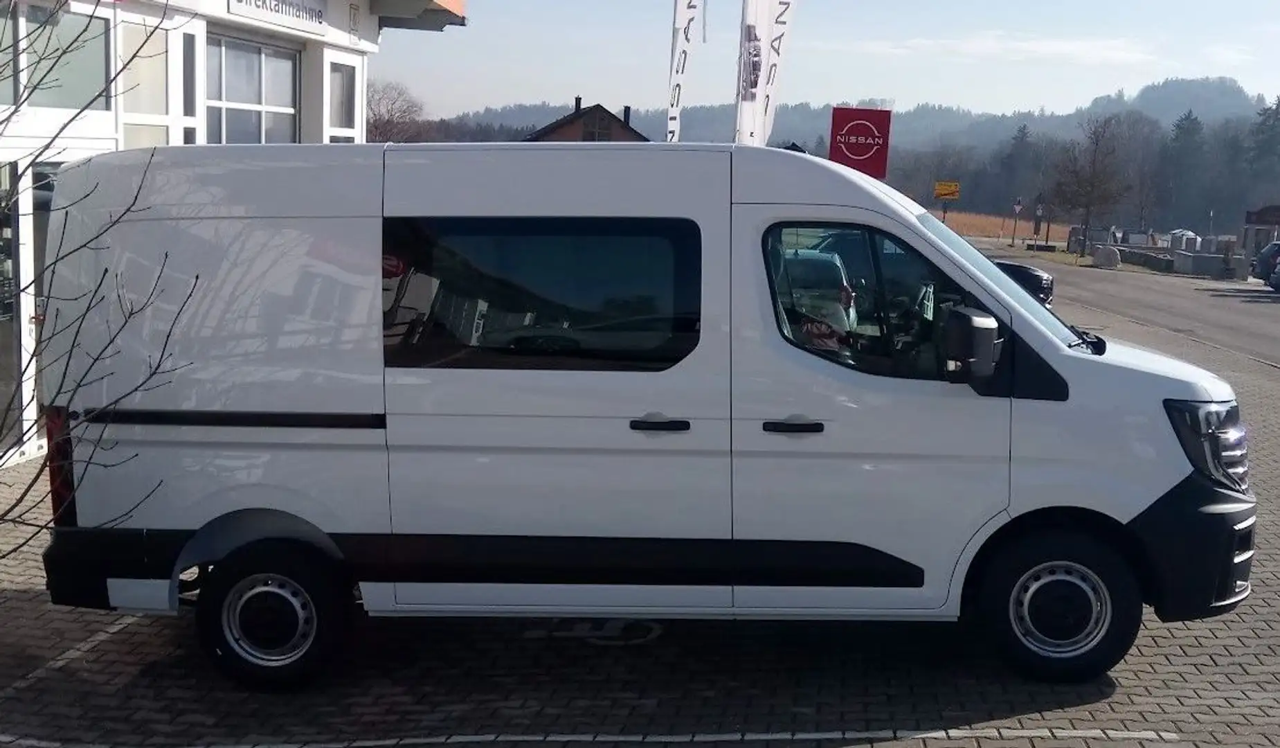 Nissan Interstar L2H2 3,5t FWD MT N-Conn. Weiß - 2