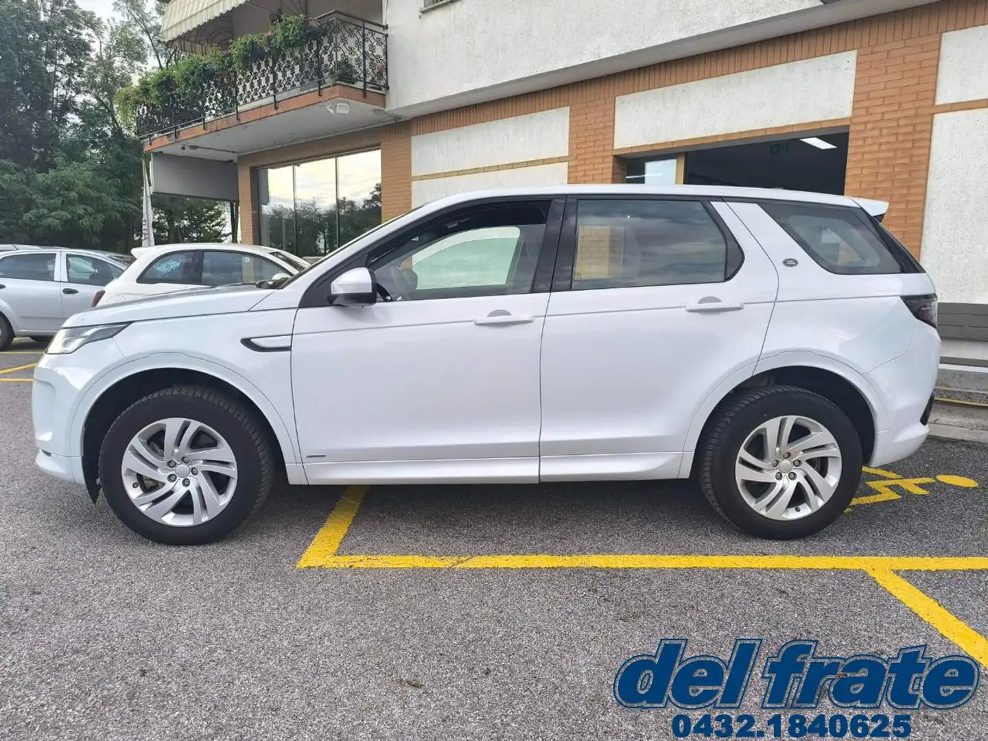 Land Rover Discovery Sport 2.0 SD4 240Cv Mild-Hybrid AWD Auto R-Dynamic Weiß - 2
