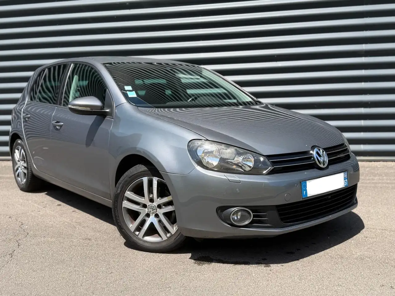 Volkswagen Golf Standard Model — photo 2