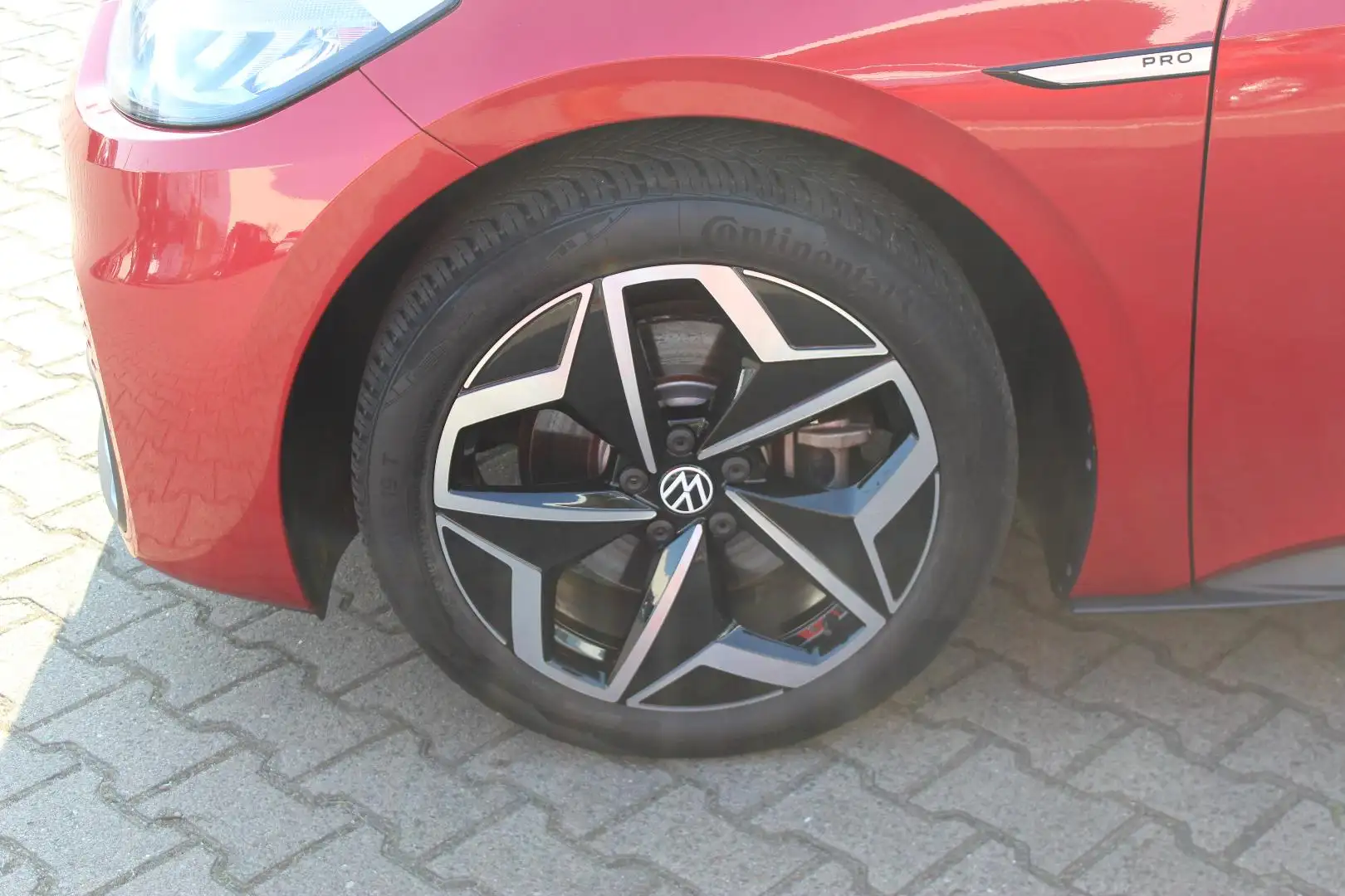 Volkswagen ID.3 Pro 62 KWh RFK SHZ+LRHzg. GJ-Reifen Roşu - 2