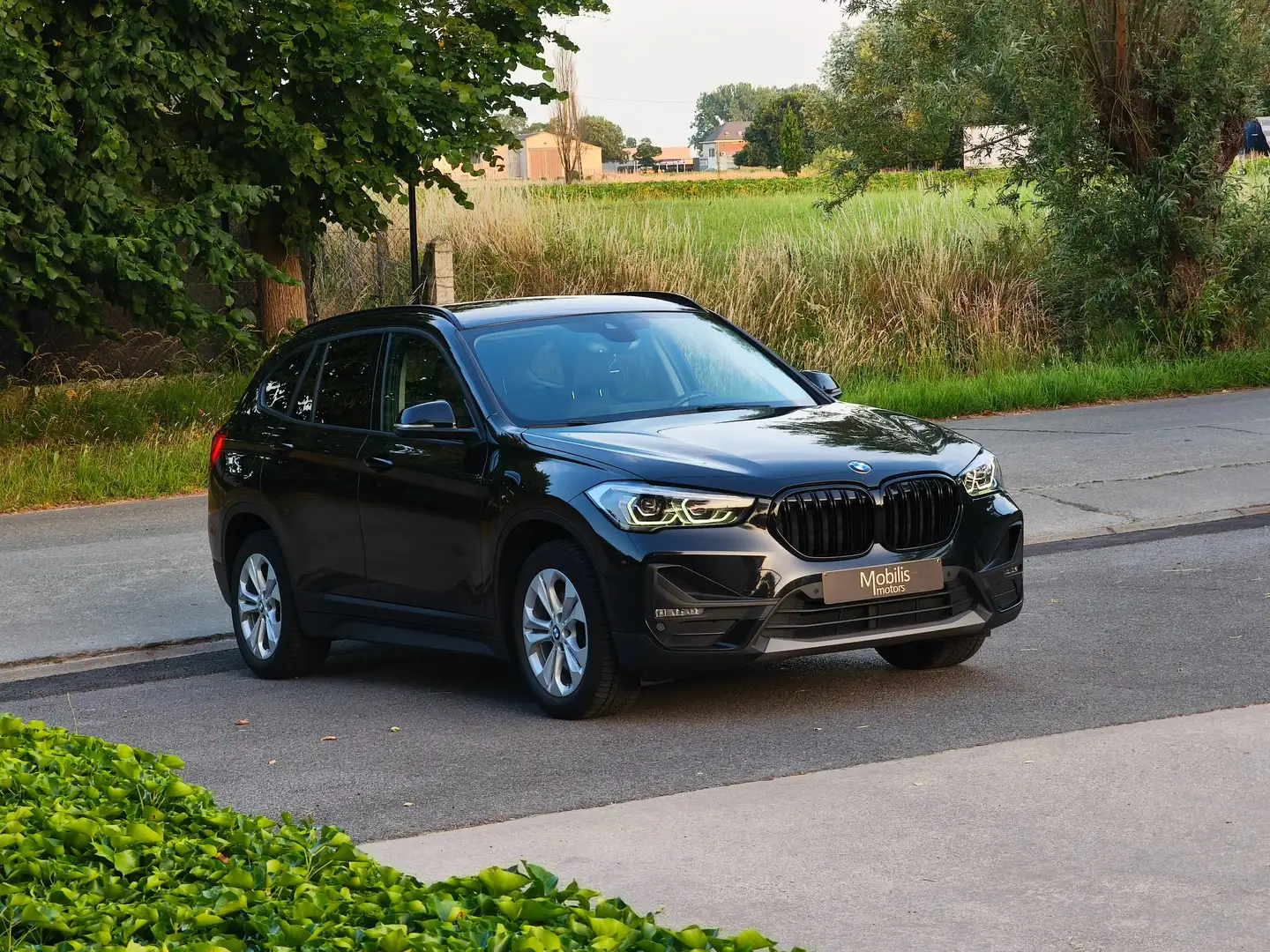 BMW X1 sDrive Automaat/Camera/Full-Led/SportZetels Noir - 2