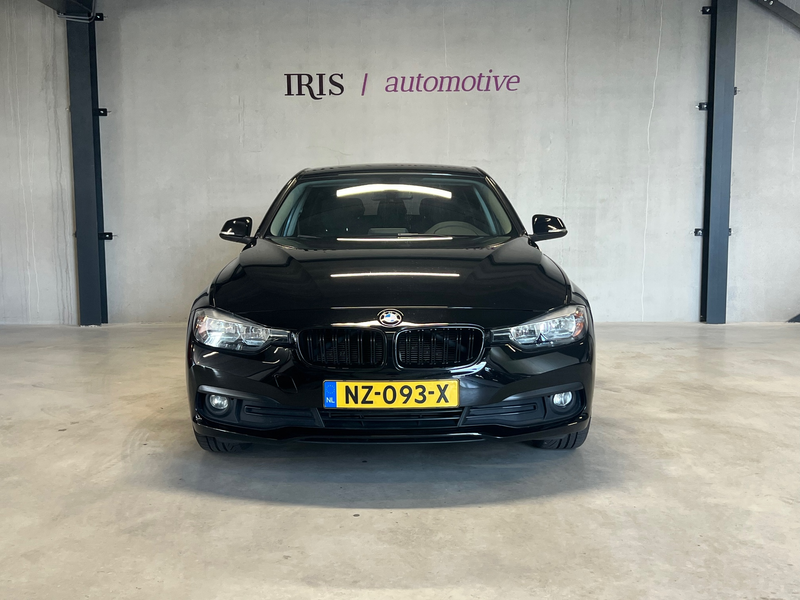 BMW 318 3-serie Touring 318i - Stoelverwarming - PDC - Nav — photo 9