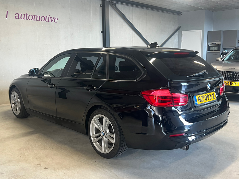 BMW 318 3-serie Touring 318i - Stoelverwarming - PDC - Nav — photo 2