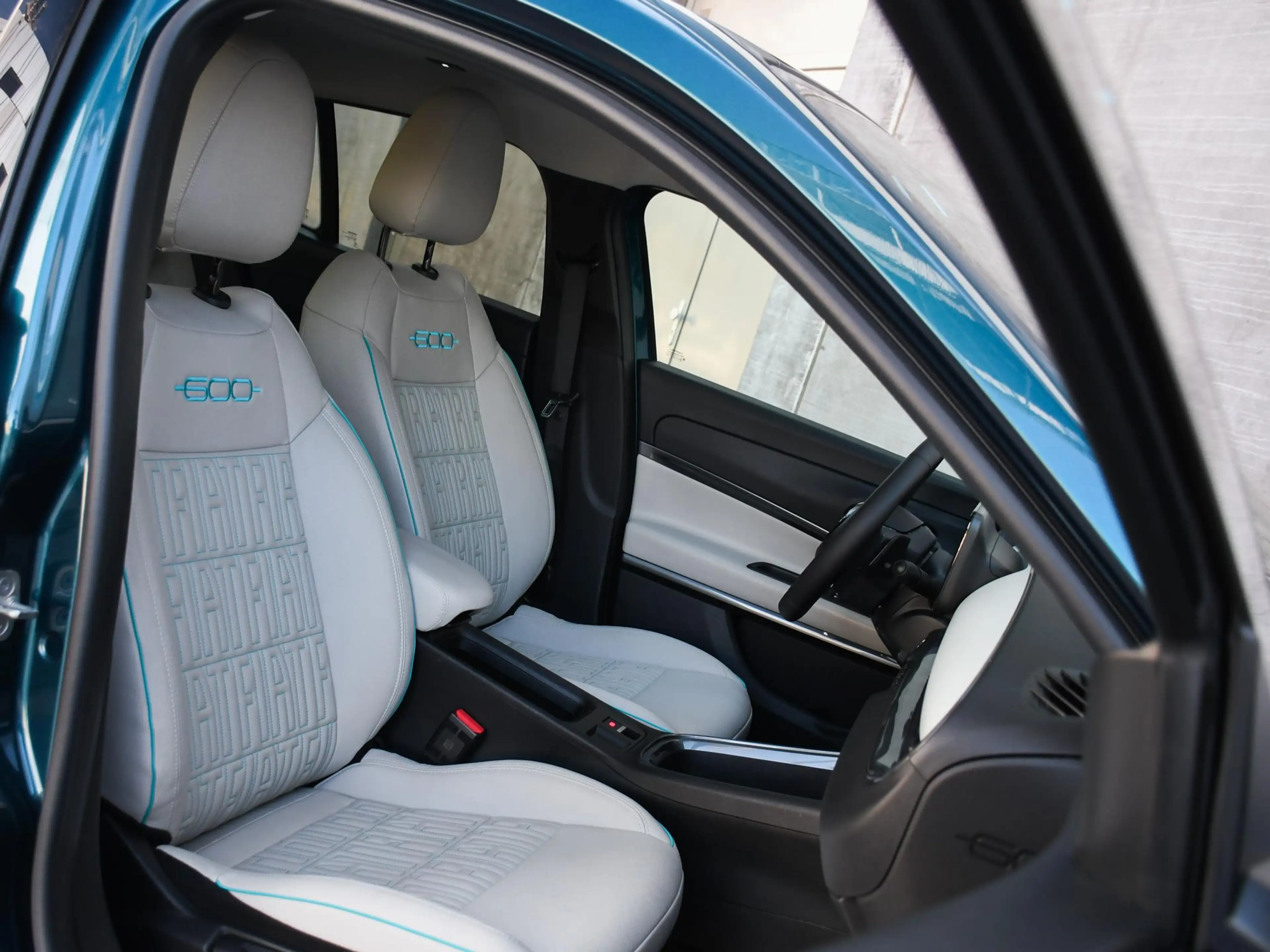 Fiat 600 La Prima 1.2 Hybrid 110pk Automaat MASSAGE | DODE — photo 11