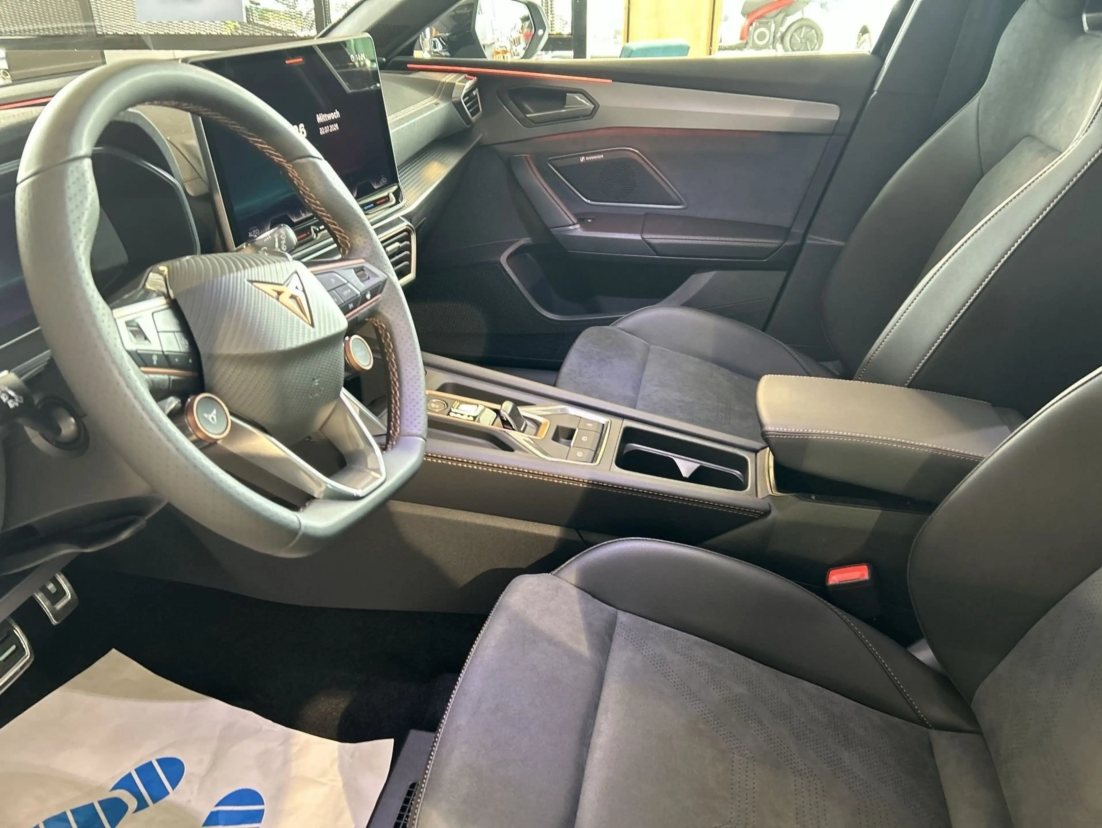 CUPRA Leon Sportstourer 2.0 TDI  W Pano Matrix ACC AHK — photo 10