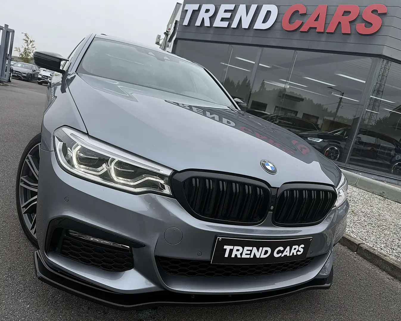 BMW 530 e iPERFORMANCE AUT. PACK M SHADOWLINE TOE LED AMBI Grigio - 1
