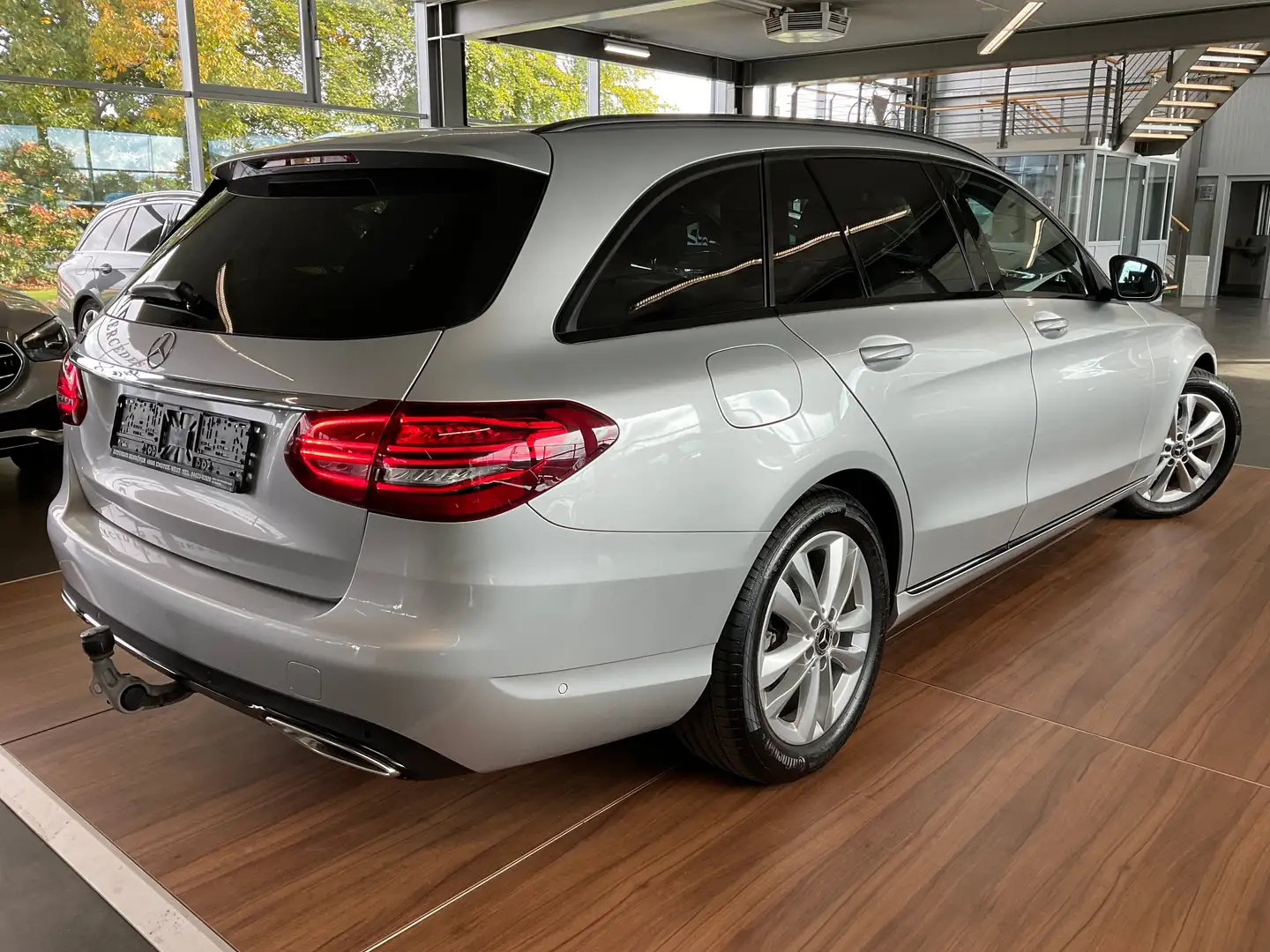 Mercedes-Benz C 300 C 300 T Avantgarde DISTRONIC/AHK/DAB/LED/360° Argent - 2