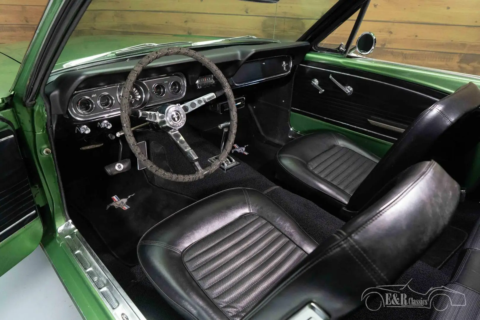 Ford Mustang Coupe | Gerestaureerd | 6 Cilinder | 1966 Green - 2