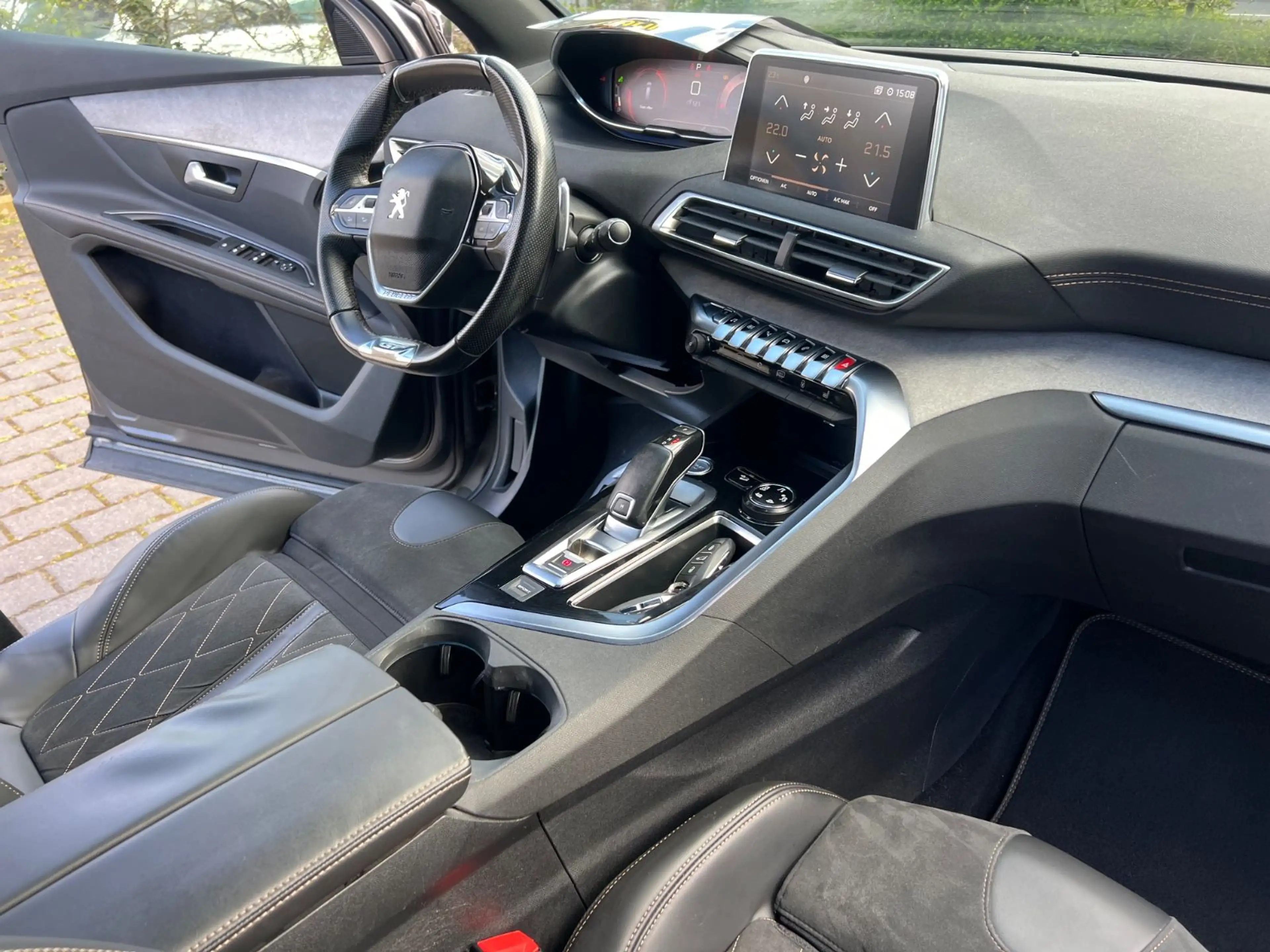 Peugeot 5008 GT BlueHDi 1.Hand~ Aut~Navi~Leder~Panorama — photo 14
