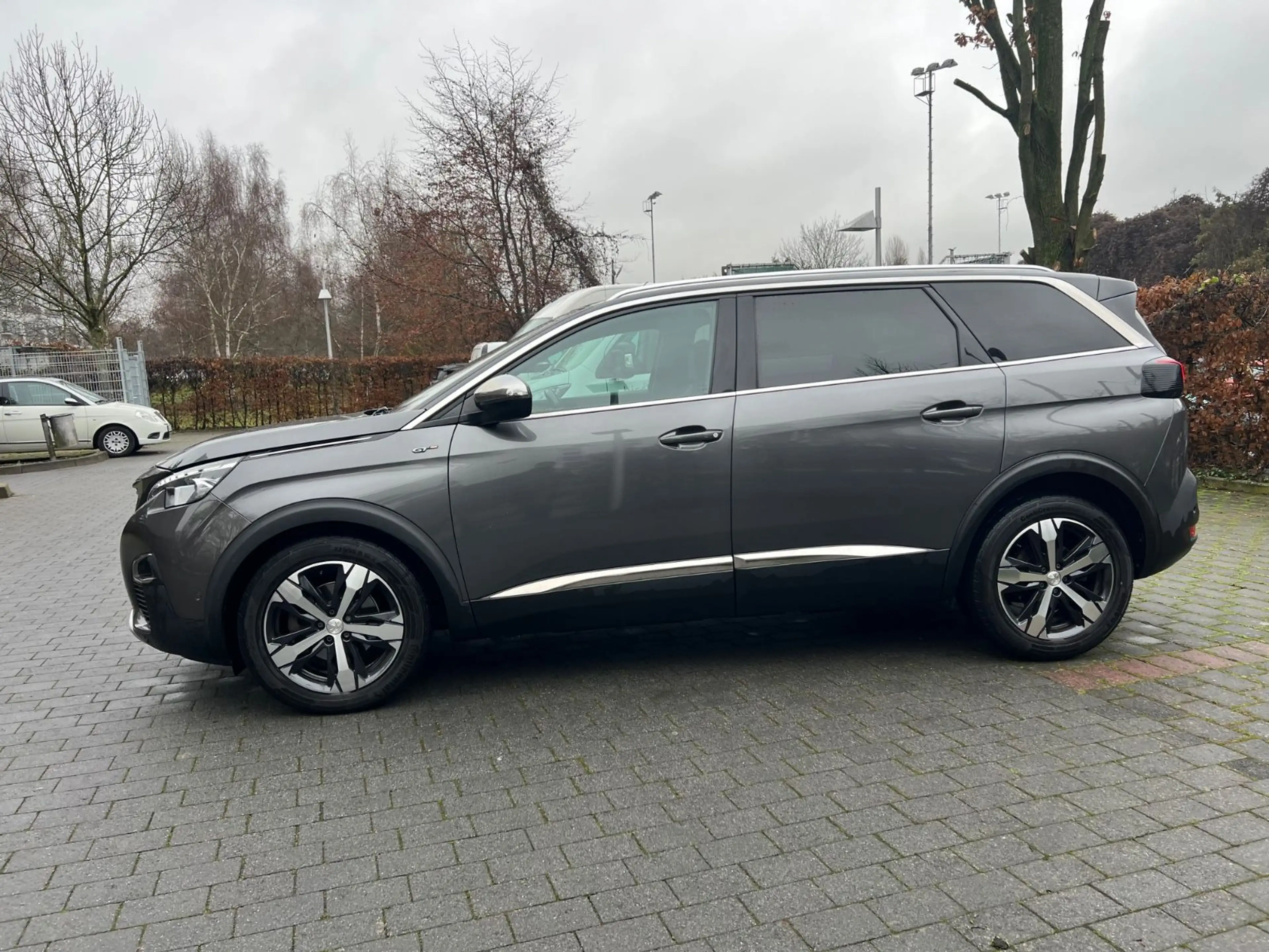 Peugeot 5008 GT BlueHDi 1.Hand~ Aut~Navi~Leder~Panorama — photo 7