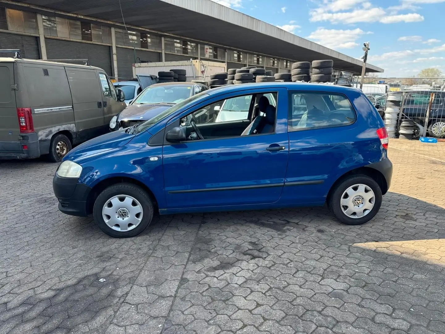 Volkswagen Fox Basis Bleu - 2