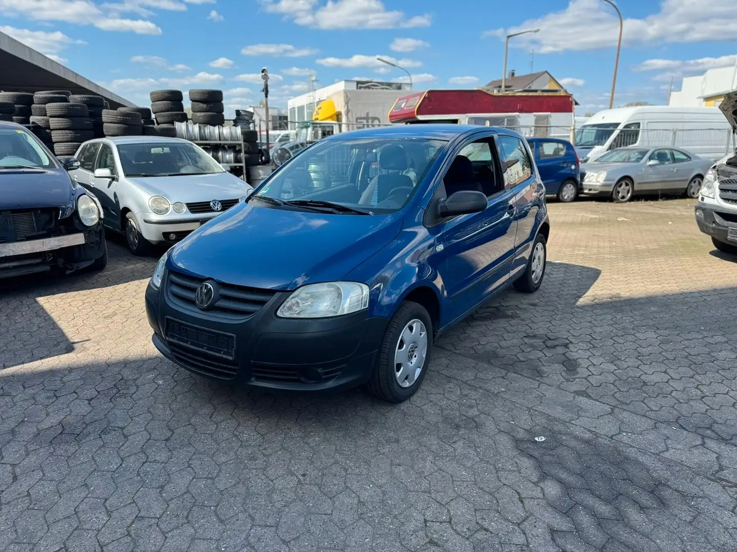 Volkswagen Fox Basis Bleu - 1