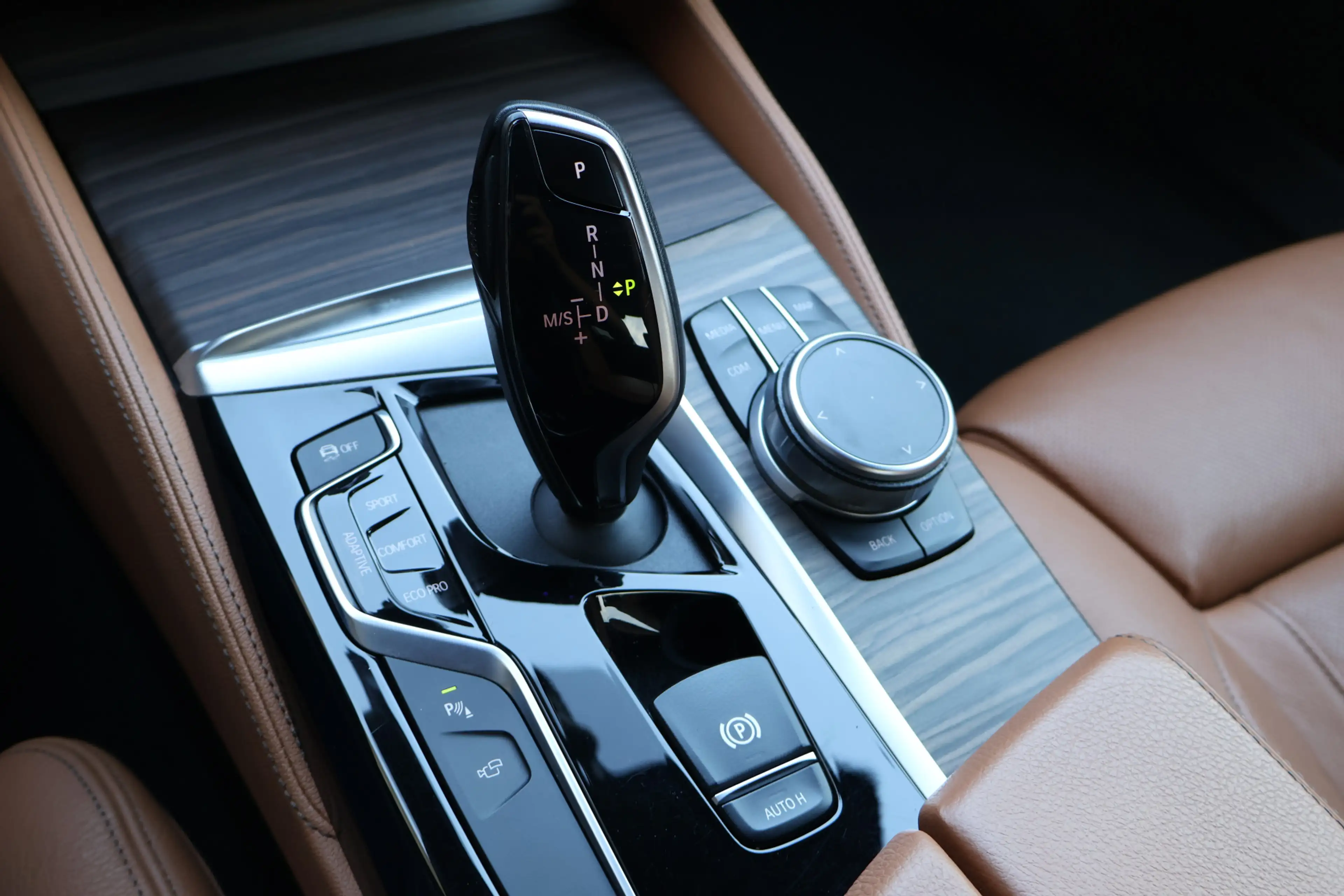 BMW M550 5-serie M550d xDrive High Executive | M-Sport | Pa — photo 24