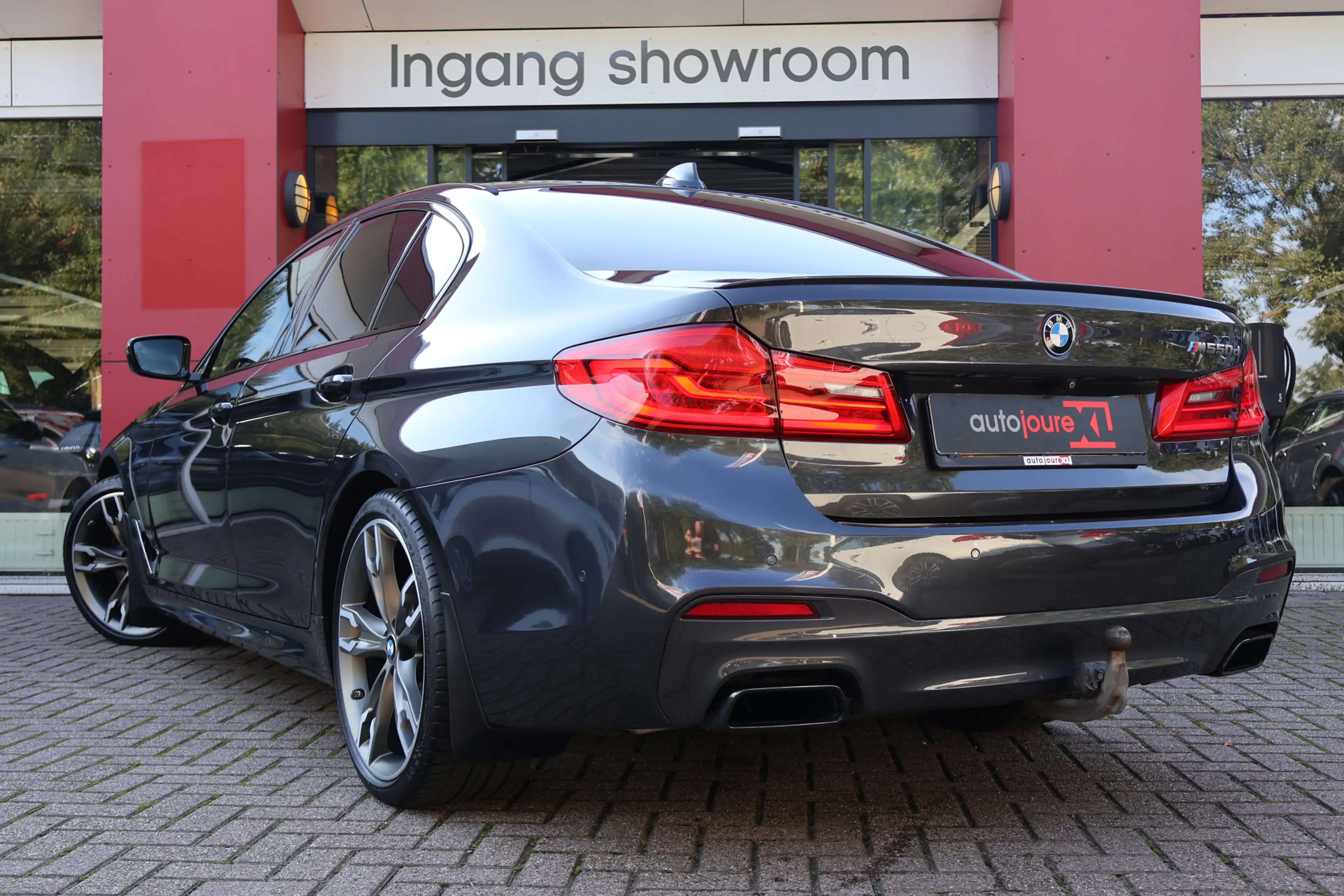 BMW M550 5-serie M550d xDrive High Executive | M-Sport | Pa — photo 36