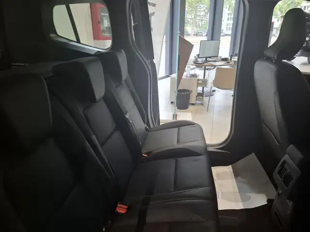 Nissan Townstar view 13