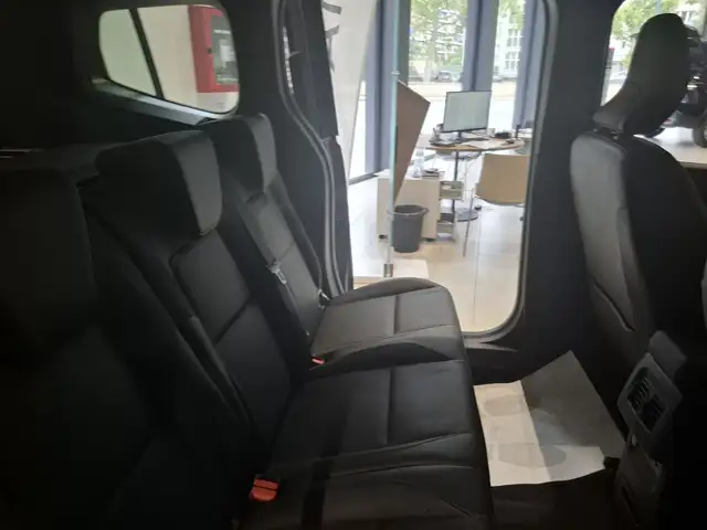 Nissan Townstar view 14