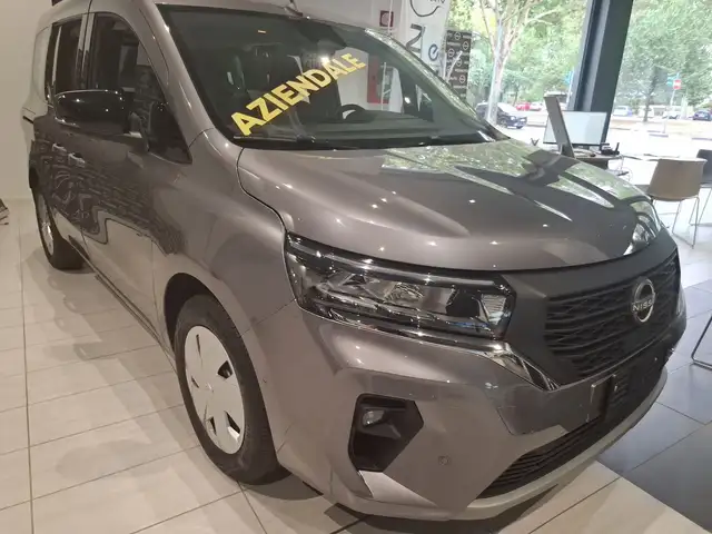 Nissan Townstar view 5
