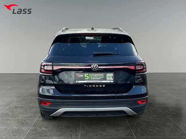 Volkswagen T-Cross view 5