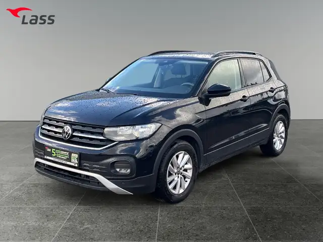 Volkswagen T-Cross view 2