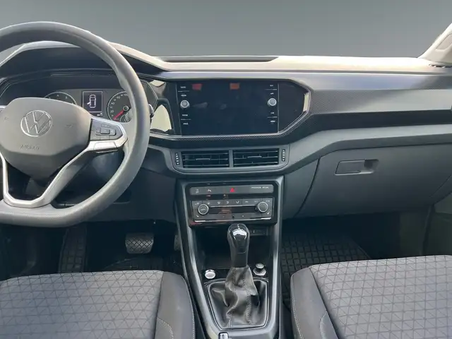 Volkswagen T-Cross view 11