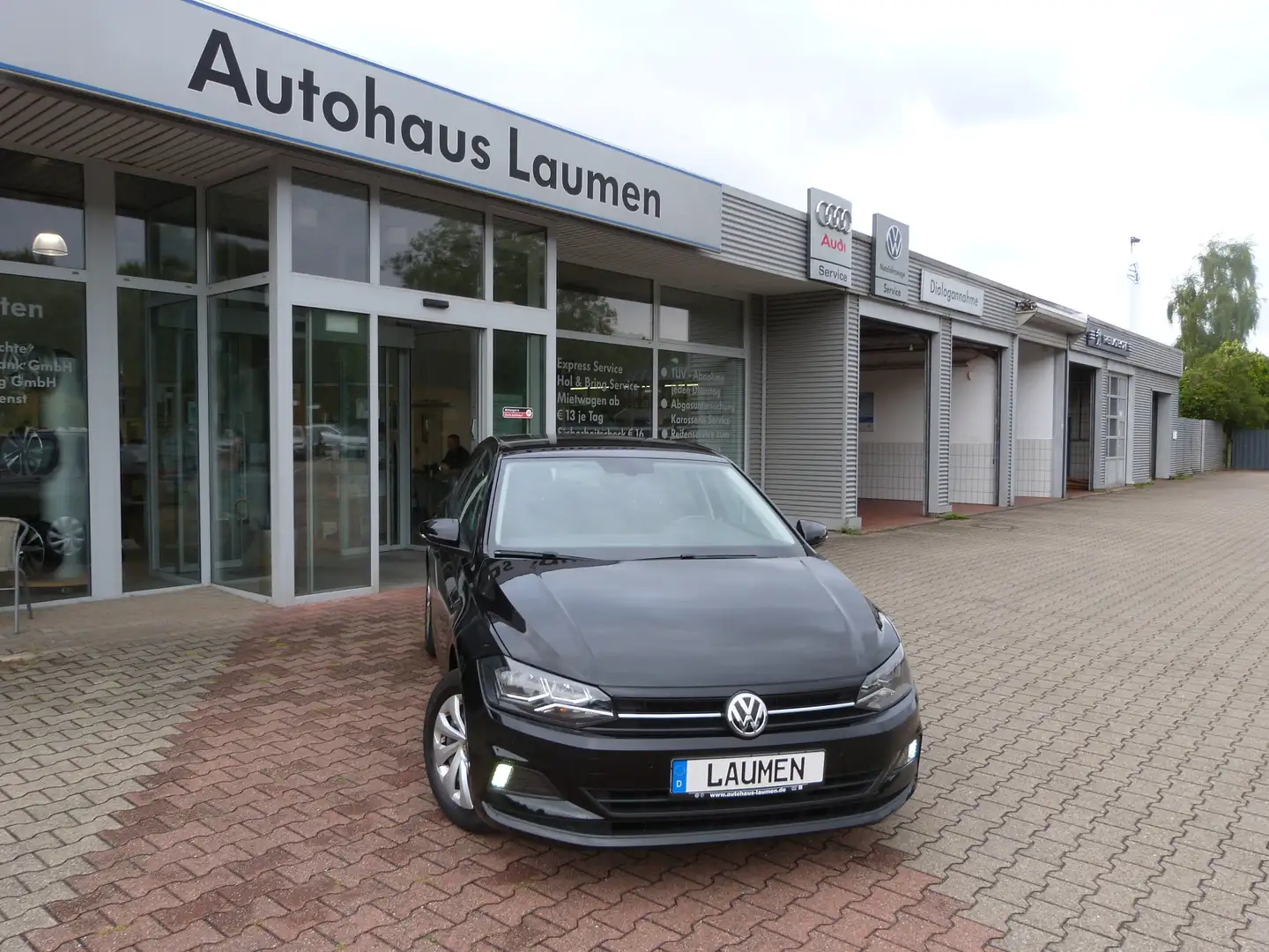 Volkswagen Polo 1.0 TSI Comfortline Navi Sitzheizung Parkpilot Nero - 1