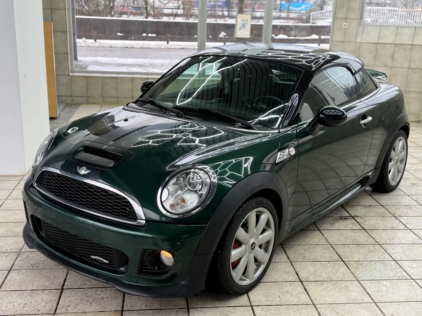 MINI John Cooper Works Coupe John Cooper Works /Pickerl neu Grün - 2