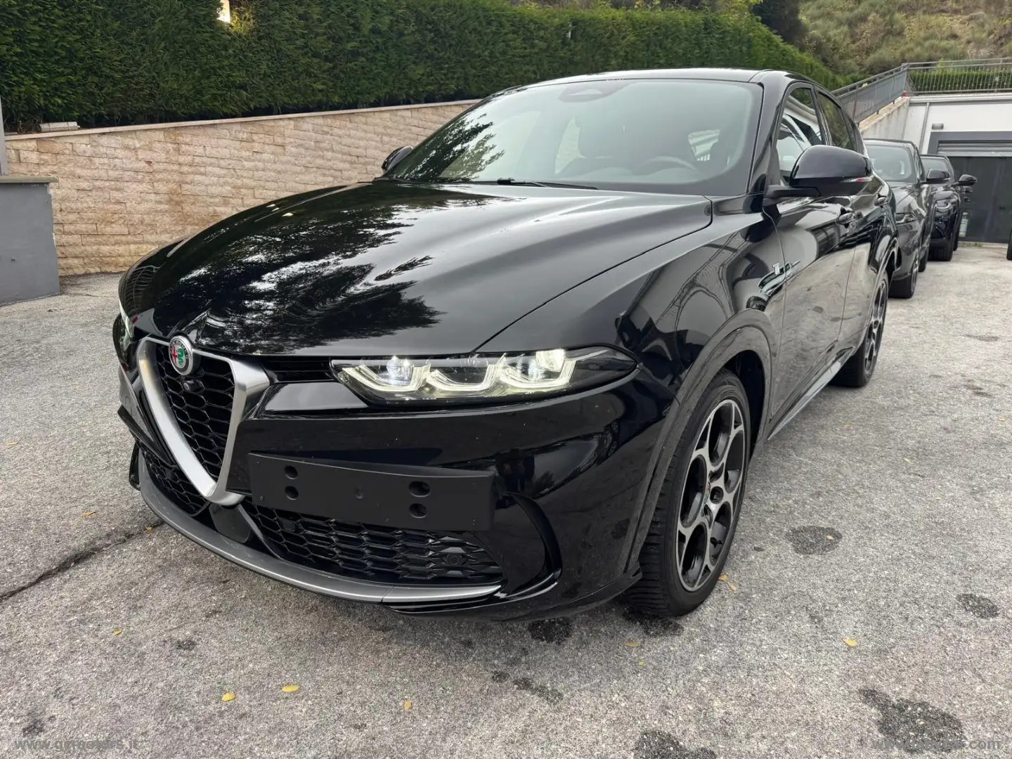 Alfa Romeo Tonale 1.6 diesel 130 CV TCT6 Ti Zwart - 1